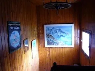 Les Chamois Hotel 2*